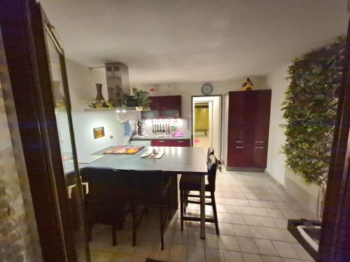 Bergerie Holidays - 4pers - Piscine - Wifi - Proche village Naturiste - Histoire de clés