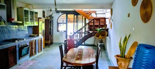 Kuchyň nebo kuchyňský kout v ubytování Precious Furaha Homes