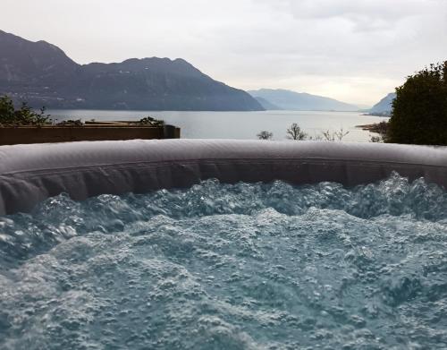 Tiny-Pool-Lake