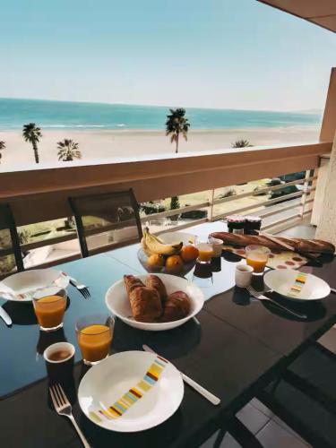 Le Sublime 5eme Terrasse VUE MER PISCINE avec CLIMATISATION PARKING Privé Wifi Linge et Ménage de Fin de Séjour Compris