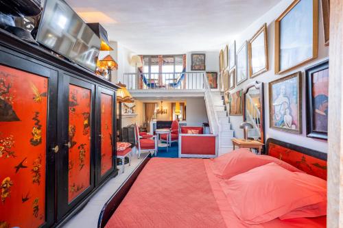 Giường trong phòng chung tại Signature Home Pool & Panoramic Terrace