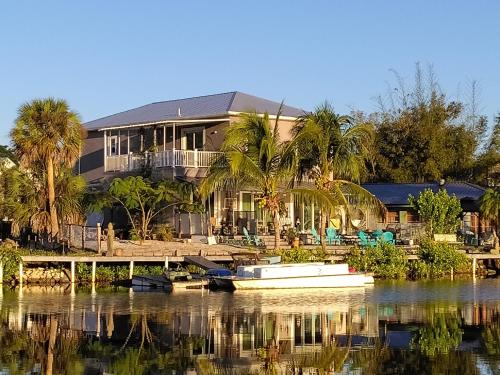 Vista sul fiume nelle vicinanze della stanza in casa privata
