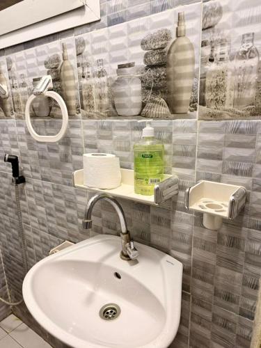 Studio Panama Immo tesisinde bir banyo