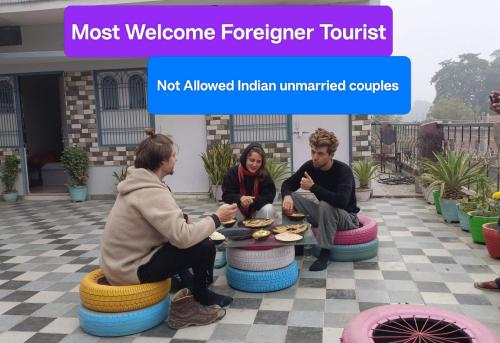 Mohit Paying Guest House