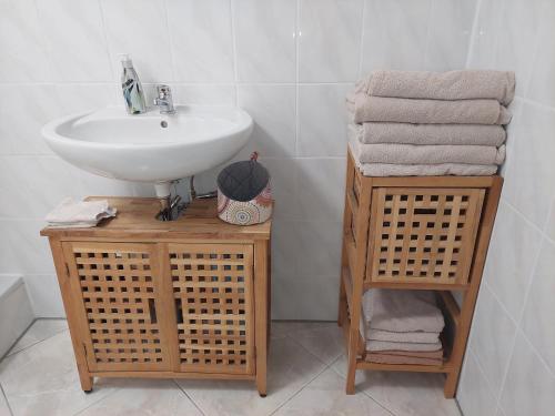 Afbeelding uit fotogalerij van Ferienhaus Auszeit in Niederdorla