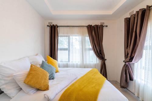 Borrowdale Top End - Apartments