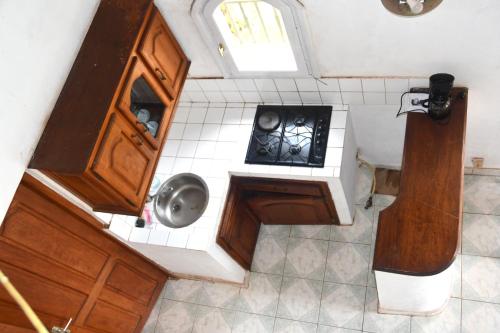 Phòng tắm tại SNI-Village Ambohidratrimo au bord du Lac Andranotapahana