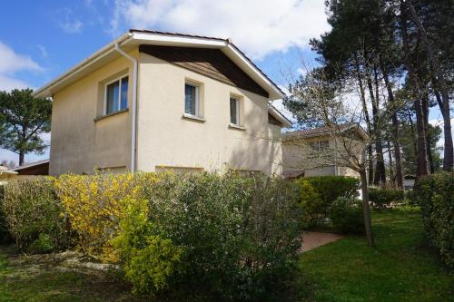 Maison de vacances 6-8 pers, au bord du Lac de Hourtin, avec piscine