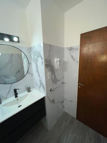 Koupelna v ubytování B&J Apart Bahía