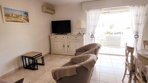 Grand appart 82m2 terrasse 2 ch 7 pers clim