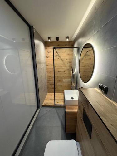 Et badeværelse på Osicki Sport Resort