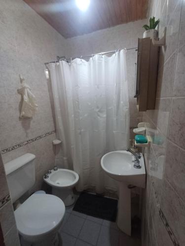 Et badeværelse på Cabaña Del Jardín San Pedro De Colalao