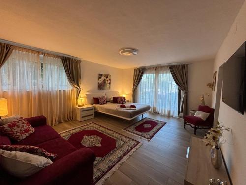 Apartment in Villa JS