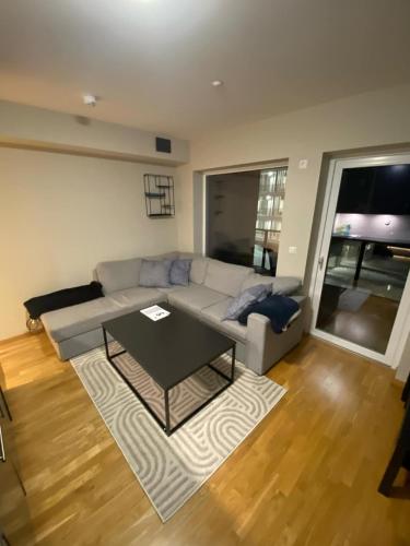 Posezení v ubytování View & Ro -Modern Apartment