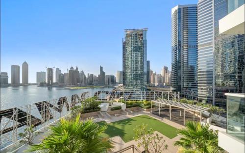 DAMAC MAISON PRIVE SLEEP FOUr