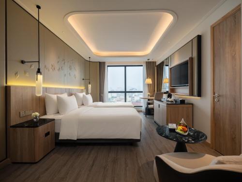 HOTEL du LAC SIGNATURE — View (from property/room)