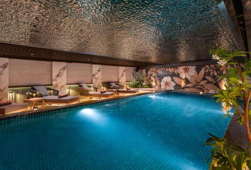 HOTEL du LAC SIGNATURE — Pool view
