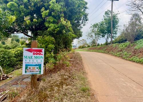 Naturlandskabet i nærheden af resortet