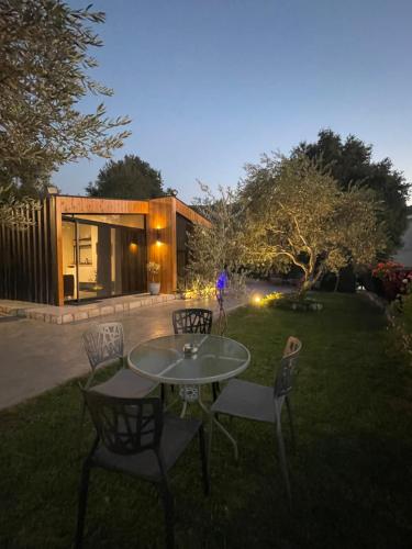 Jardin de l'établissement Mit Warde Cabin