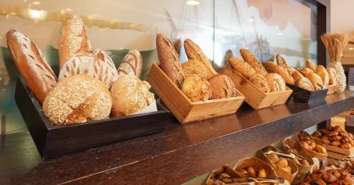 Jídlo v hotelu nebo okolí