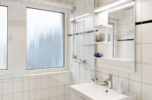 Et badeværelse på Ferienwohnung Bergblick