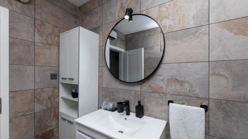 Et badeværelse på Villa Klara - Makarska by Villas Guide