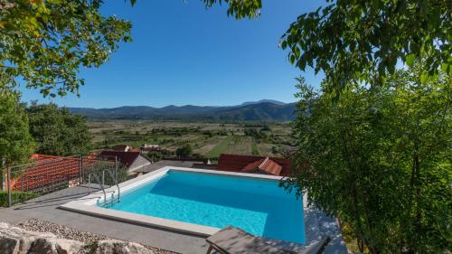 Villa Pave-Makarska by Villas Guide