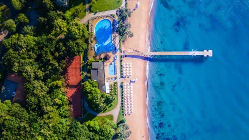 Naturlandskabet i nærheden af resortet