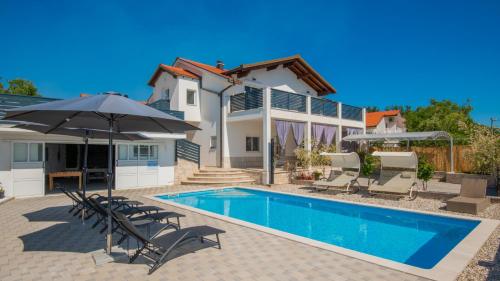 Home Sweet Home - Makarska by Villas Guide