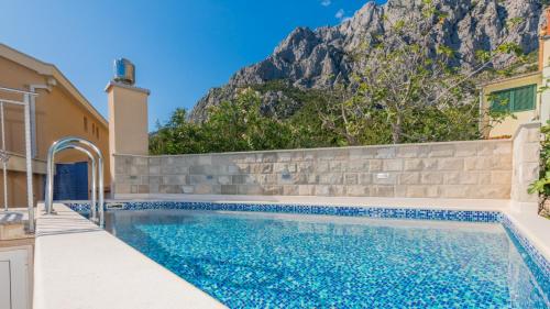 Villa Ana - Makarska by Villas Guide