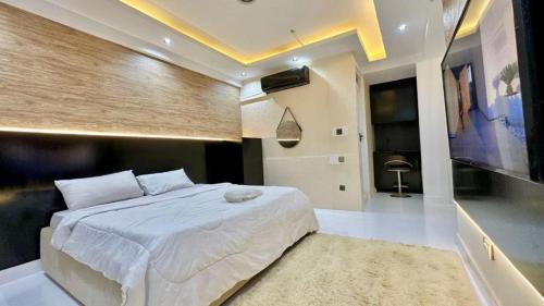 Giường trong phòng chung tại Bleivoryy Home