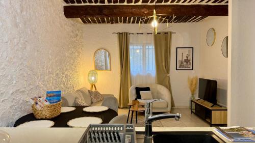 Et opholdsområde på 2 pièces Vieil Antibes