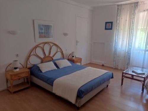 Appartement t2 rez de jardin villa proximité plage et centre