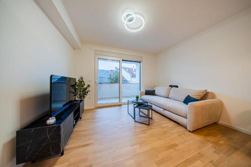 Flex SelfCheckIns 198 - Zagreb - Bedroom - Parking - Loggia