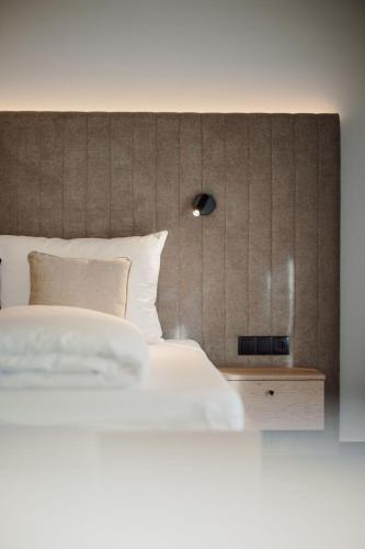 Hotel loj - our kind of place