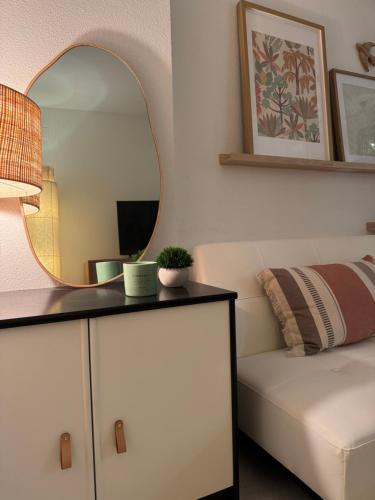 Photo de la galerie de l'établissement Beachfront apartment, à El Altet