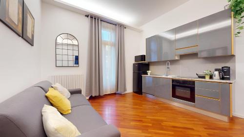 Rent Apartment - Porta Venezia-Luxury Apartment