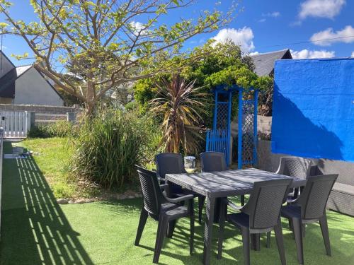 Maison spacieuse Lesconil, au calme 700 m des plages