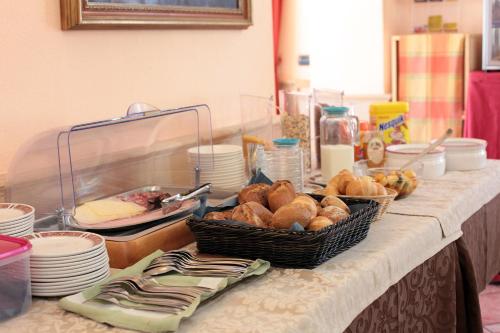 Jídlo v hotelu nebo okolí