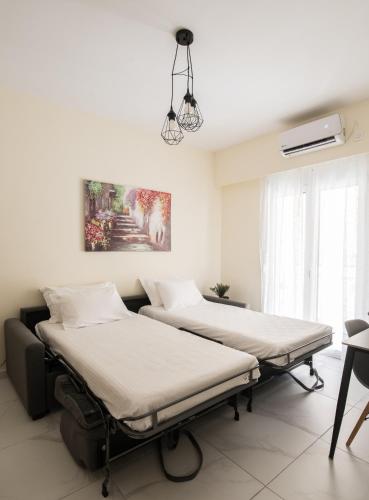 ANDIE Athens Central 1BR with 2 Baths
