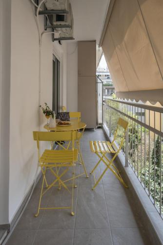 ANDIE Athens Central 1BR with 2 Baths