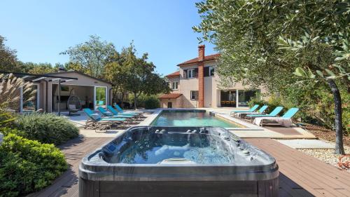 Villa Maruge by Villas Guide