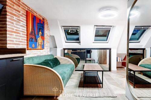 Stylish Nest - Heart of Paris