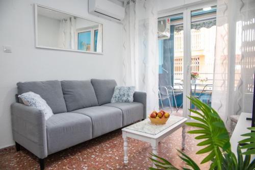 Beach apartment, second line, Lo Pagan