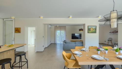 Villa Maruge by Villas Guide