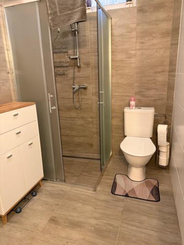 Koupelna v ubytování Chalupa u lesa v Železných horách