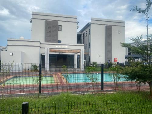 Piscina a The Cocoon o a prop
