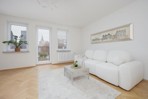 Luxury Apartments in the Heart of the City by Noclegi Renters