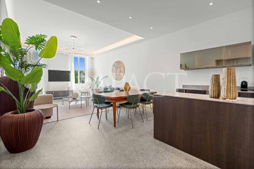 REF 783 - Cannes Croisette - Apartment for rent