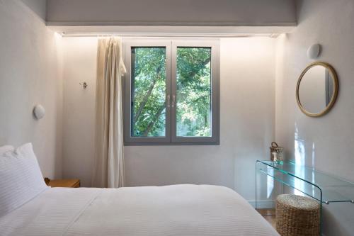 Cozy Boutique 1BR Apt in Mets, near Kallimarmaro